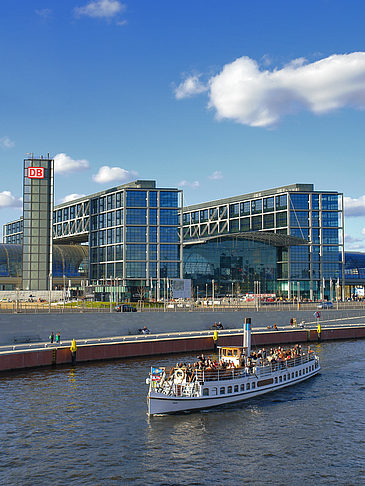 Blick auf den Hauptbahnhof Foto 