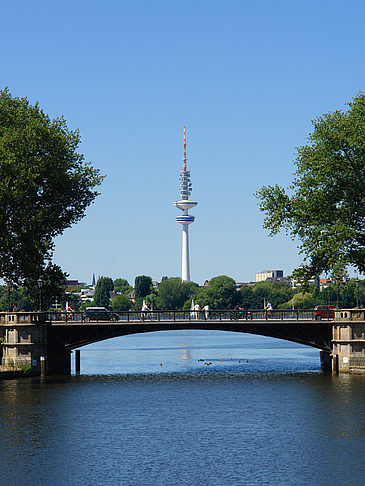 Foto Schwanenwikbrücke und Heinrich-Hertz-Turm - Hamburg