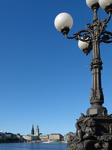 Laterne und Binnenalster Fotos