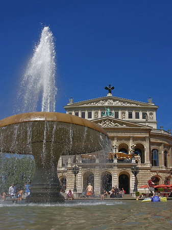 Fotos Alte Oper mit Brunnen | Frankfurt am Main