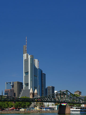 Foto Commerzbank mit eisernem Steg