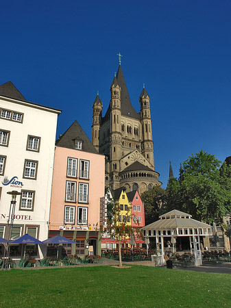 Groß St Martin hinter Fischmarkt Foto 