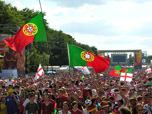 Fotos Blick Richtung Siegessäule - England Portugal