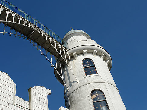 Foto Brücke zwischen den Schlosstürmen