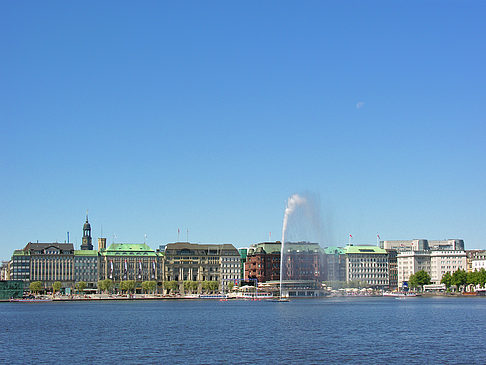 Fotos Fontäne auf der Binnenalster | Hamburg