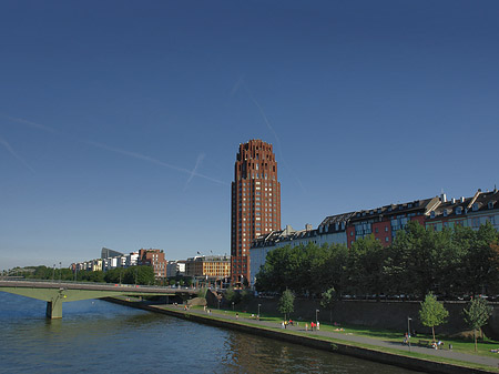 Fotos Main Plaza mit Ufer | Frankfurt am Main