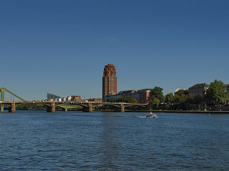 Main Plaza und Untermainbrücke