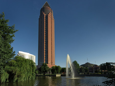 Fotos Messeturm mit Ludwig-Erhard-Anlage | Frankfurt am Main