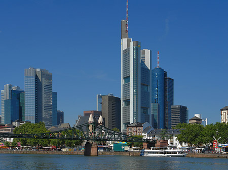 Fotos Skyline von Frankfurt mit eisernem Steg | Frankfurt am Main