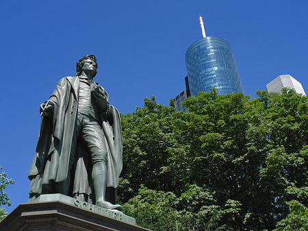 Foto Schiller und Maintower - Frankfurt am Main