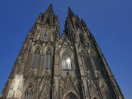 Westfassade des Kölner Doms Fotos