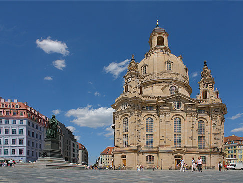 Foto Frauenkirche und Neumarkt