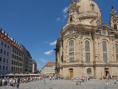 Frauenkirche und Neumarkt Foto 