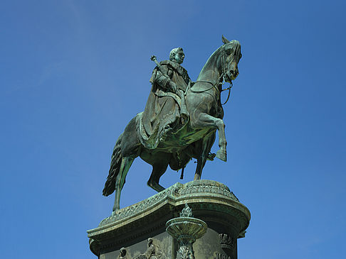 König-Johann-Statue Foto 